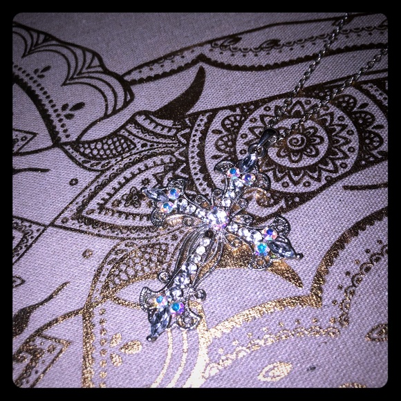 Jewelry - 🌼3 for 25🌼 Silver Rhinestone Cross Necklace